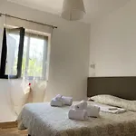 Charming In With Shared Pool And Garden