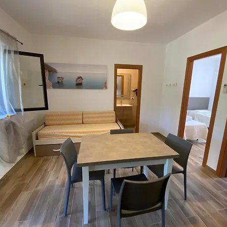 Apartment Charming In With Shared Pool And Garden *